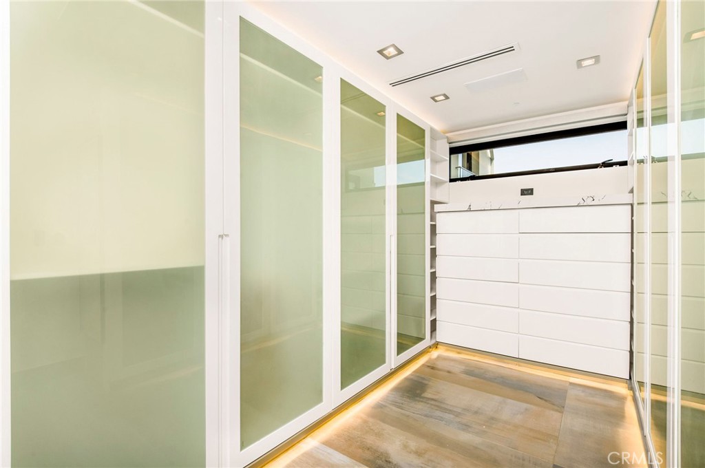 2135 Hillview Drive, Laguna Beach CA 92651 - photo 18
