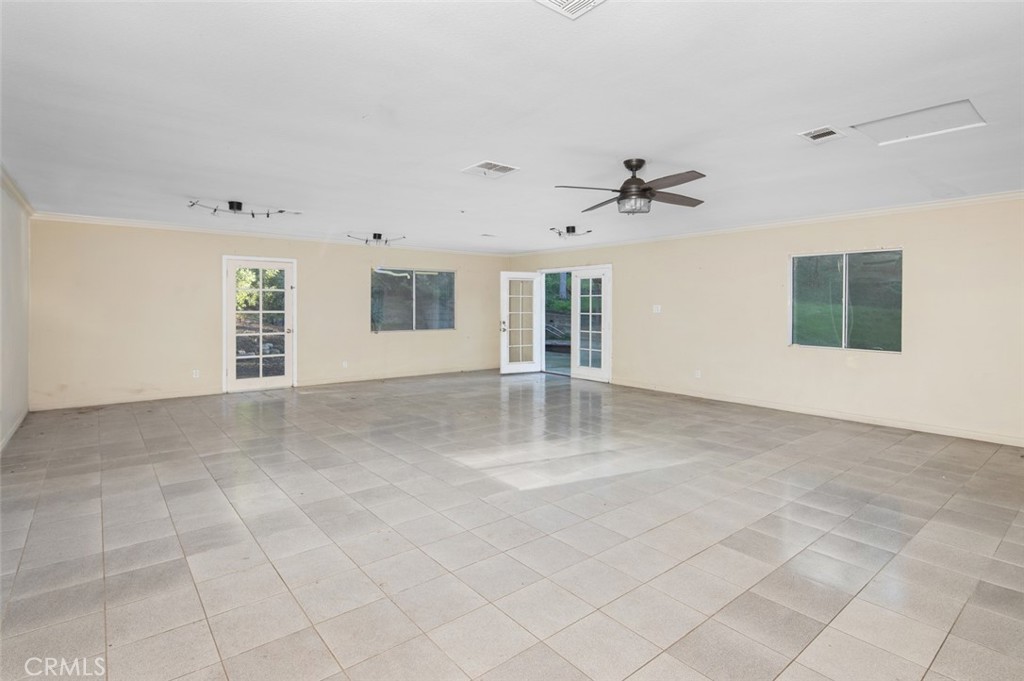 21431 Stans Lane, Laguna Beach CA 92651 - photo 28