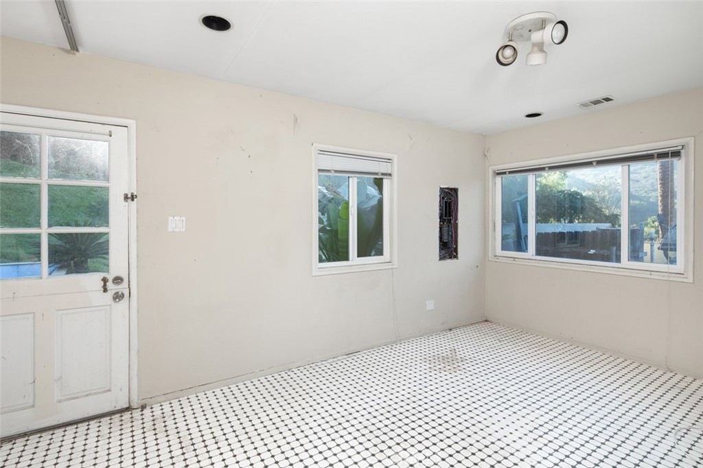 21431 Stans Lane, Laguna Beach CA 92651 - photo 30