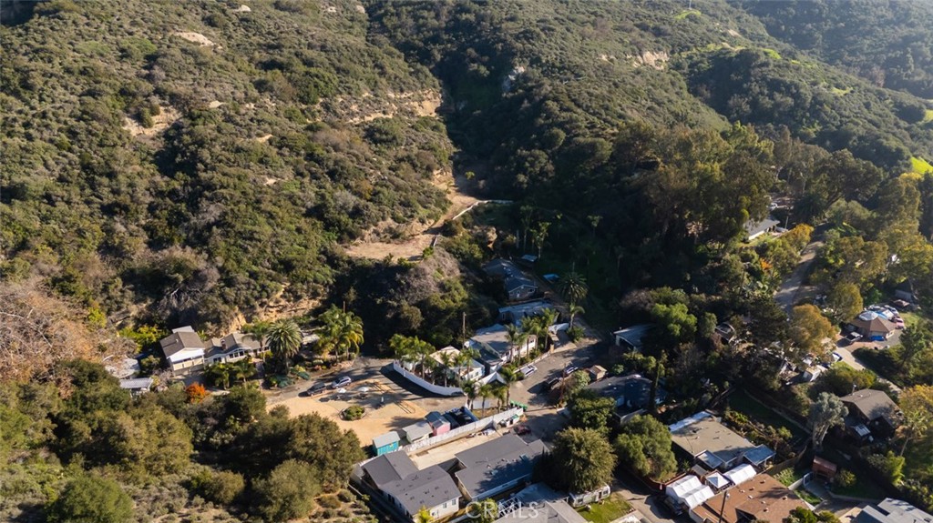 21431 Stans Lane, Laguna Beach CA 92651 - photo 21