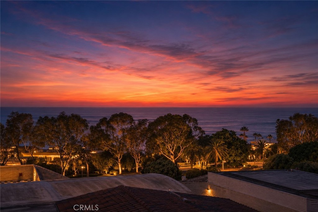 21462 Ocean Vista, Laguna Beach CA 92651 - photo 2