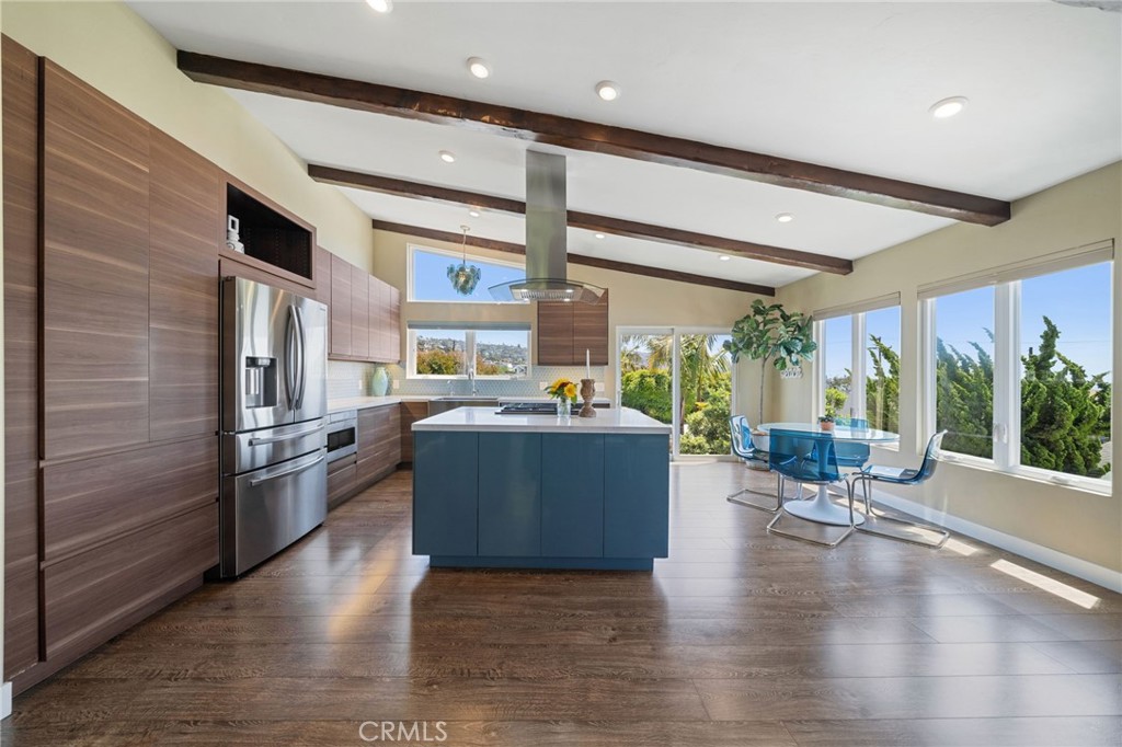 215 Monterey Drive, Laguna Beach CA 92651 - photo 7