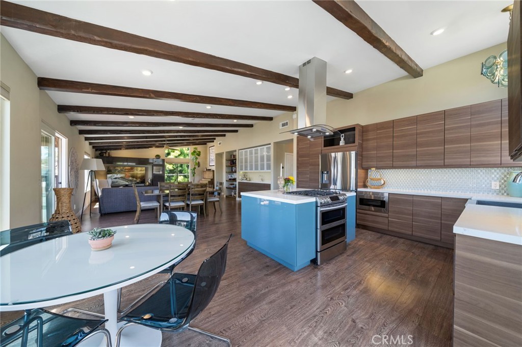 215 Monterey Drive, Laguna Beach CA 92651 - photo 9