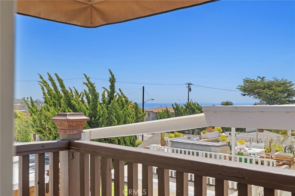 215 Monterey Drive, Laguna Beach CA 92651 - photo 16