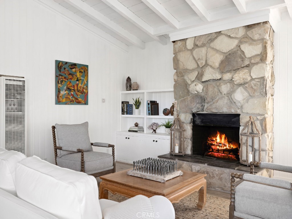 21572 Treetop Lane, Laguna Beach CA 92651 - photo 1