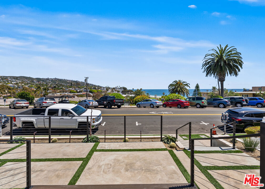 216 Cliff Drive, Laguna Beach CA 92651 - photo 8
