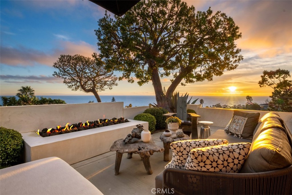 21611 Ocean Vista Drive, Laguna Beach CA 92651 - photo 1