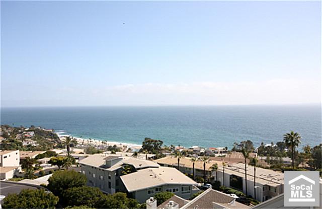 21637 OCEAN VISTA Drive 18, Laguna Beach CA 92651 - photo 1