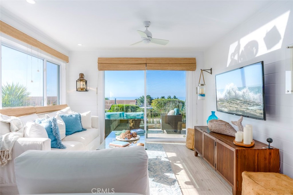 21641 Wesley Drive A, Laguna Beach CA 92651 - photo 1