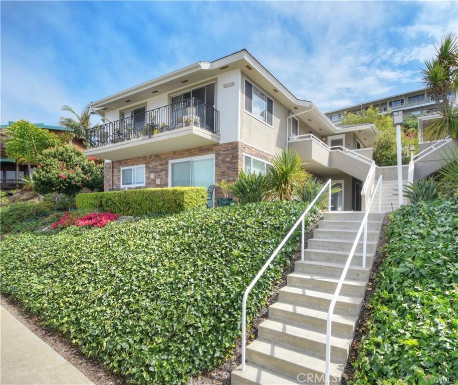 21641 Wesley Drive D, Laguna Beach CA 92651 - photo 1