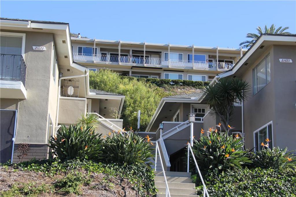21671 Wesley Drive D, Laguna Beach CA 92651 - photo 1