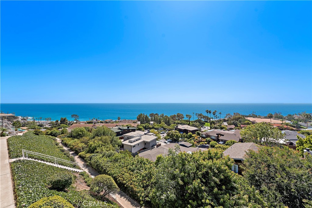 21682 Ocean Vista Drive D, Laguna Beach CA 92651 - photo 6