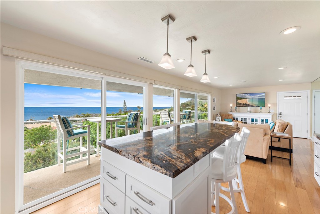 21682 Ocean Vista Drive D, Laguna Beach CA 92651 - photo 8