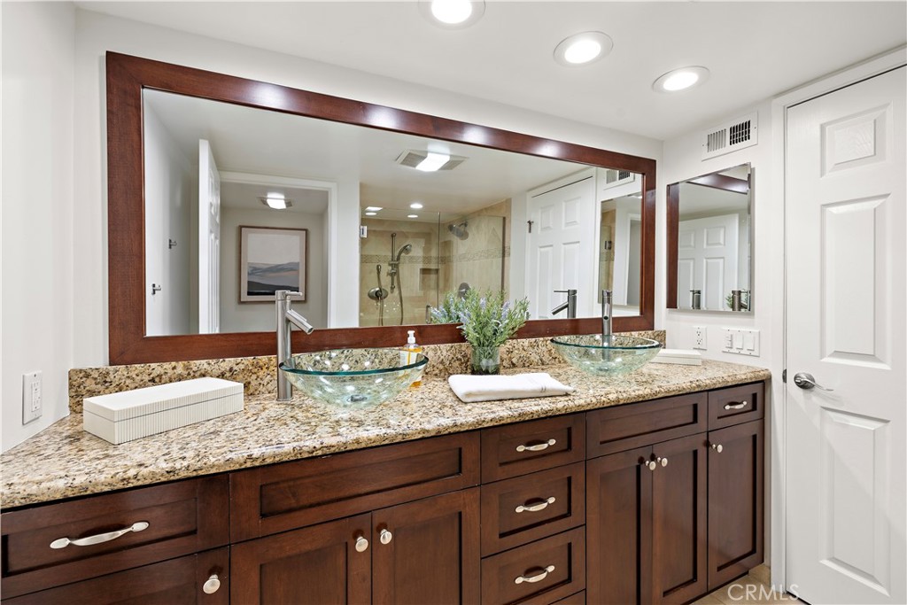 21692 Ocean Vista Drive A, Laguna Beach CA 92651 - photo 19