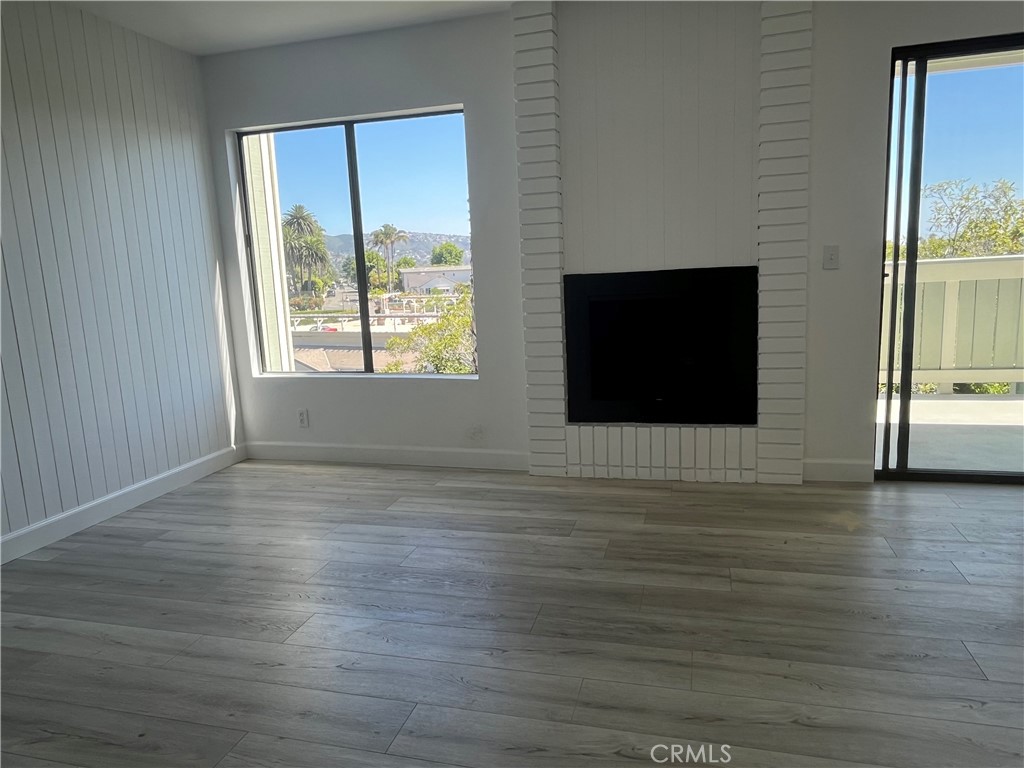 Cozy Fireplace - 217 Dolphin Way E, Laguna Beach CA 92651 - photo 14