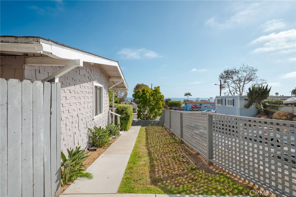 217 Wave Street, Laguna Beach CA 92651 - photo 3