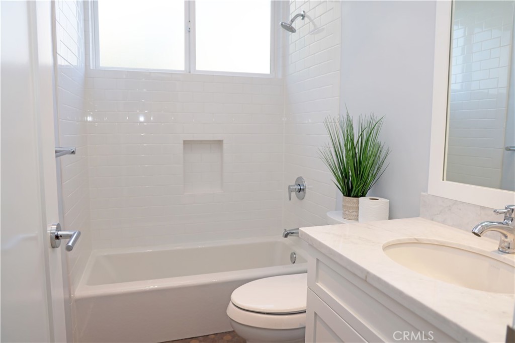 21703 Ocean Vista 201, Laguna Beach CA 92651 - photo 11