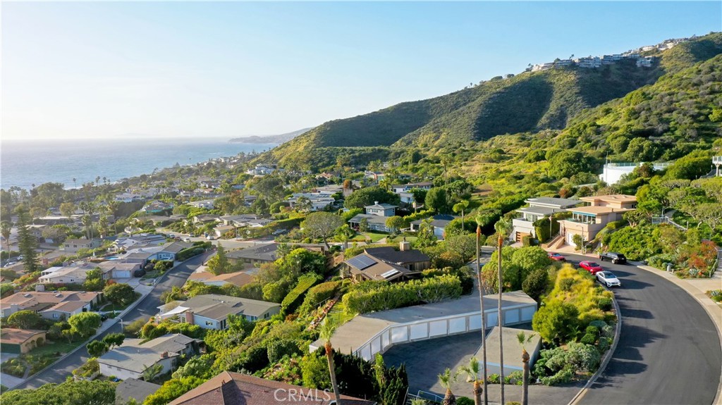 21703 Ocean Vista 201, Laguna Beach CA 92651 - photo 18