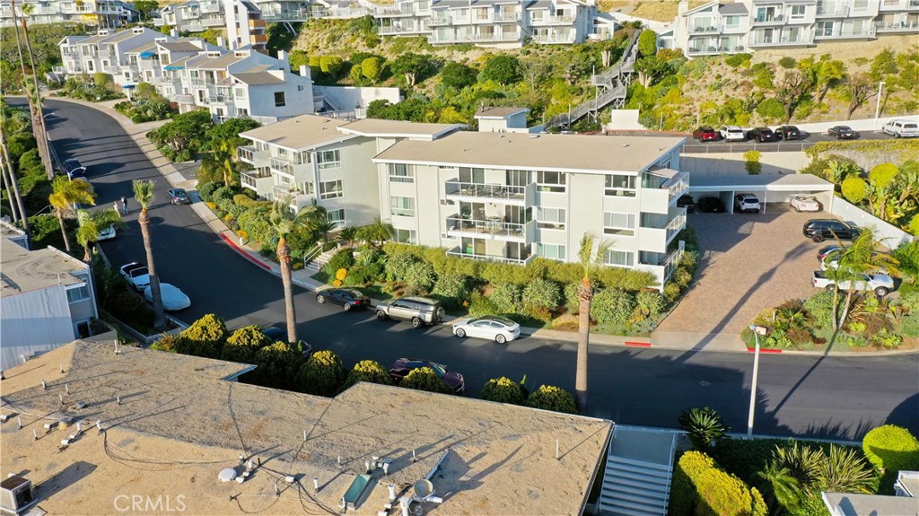21703 Ocean Vista 201, Laguna Beach CA 92651 - photo 19