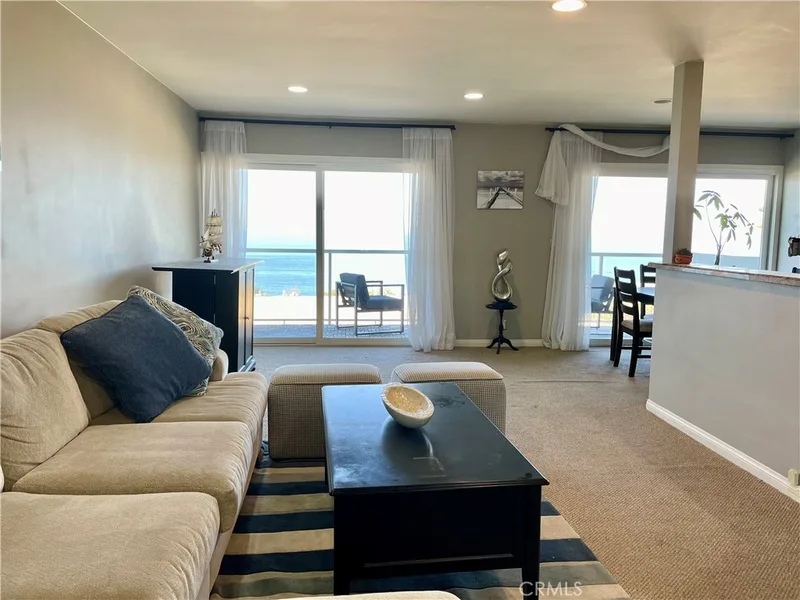21703 Ocean Vista 303, Laguna Beach, CA 92651