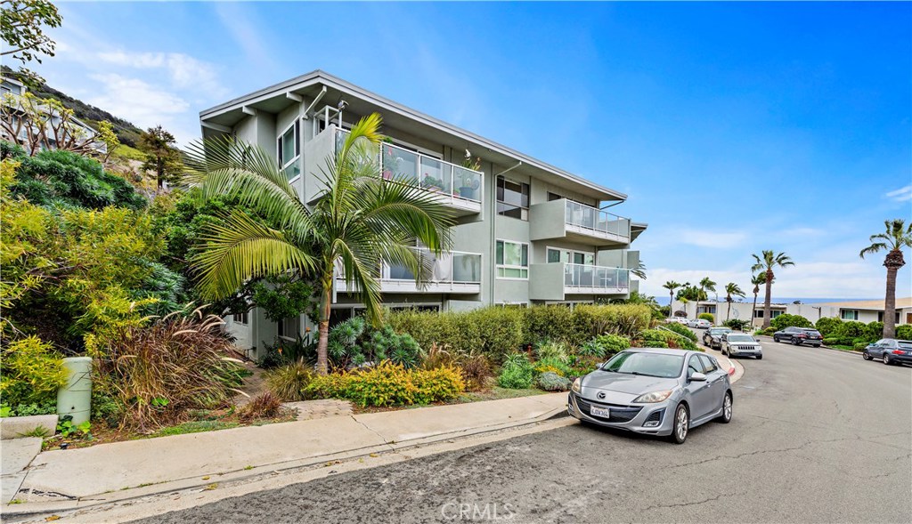 21703 Ocean Vista Drive 101-A, Laguna Beach CA 92651 - photo 1