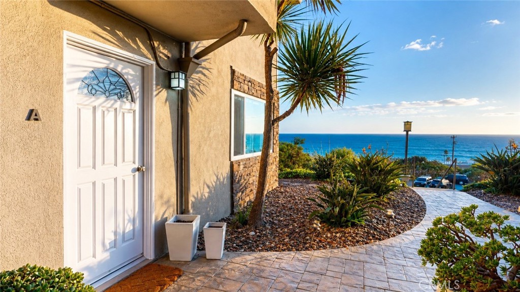 21711 Wesley Drive A, Laguna Beach CA 92651 - photo 2