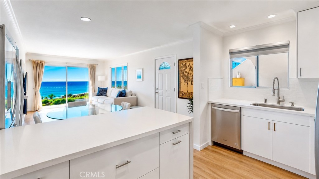 21711 Wesley Drive A, Laguna Beach CA 92651 - photo 8