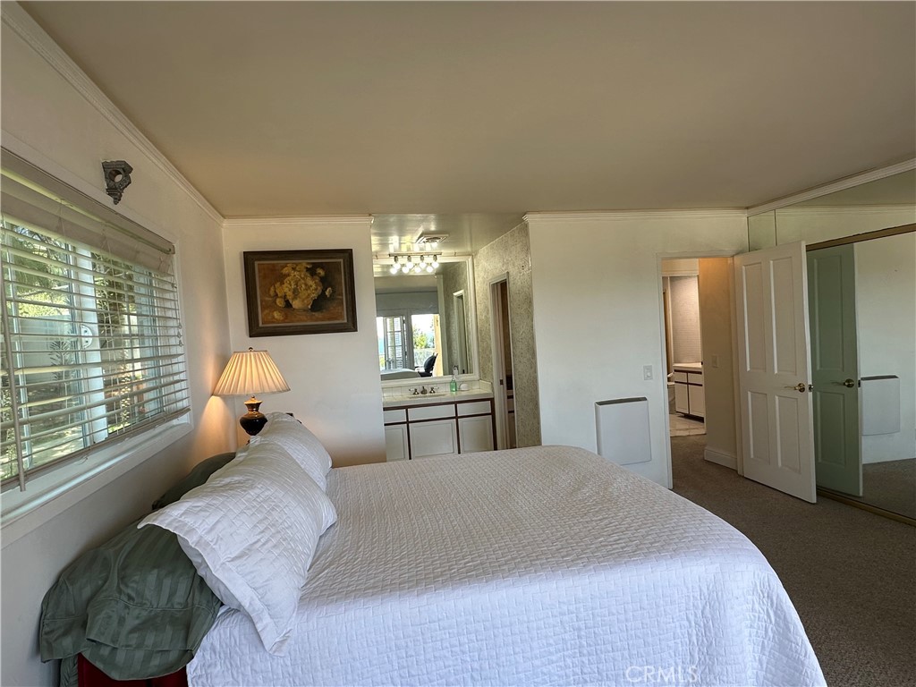 Let the waves lull you to sleep as they crash upon the shore. - 21712 # 2 Wesley Drive, Laguna Beach CA 92651 - photo 11