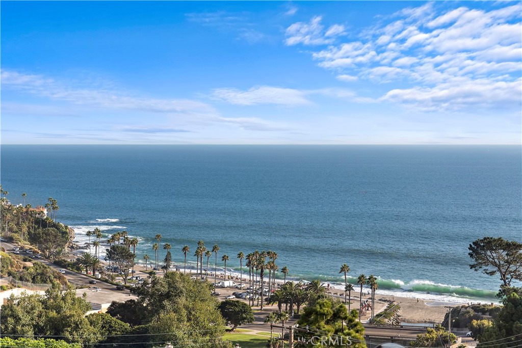 21722 Ocean Vista Drive F, Laguna Beach CA 92651 - photo 2
