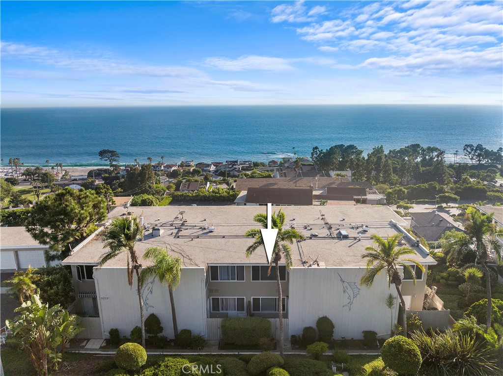 Front of 21722 building. - 21722 Ocean Vista Drive F, Laguna Beach CA 92651 - photo 18