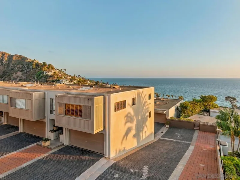 21743 Ocean Vista 22, Laguna Beach, CA 92651