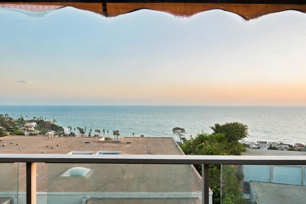 21743 Ocean Vista 22, Laguna Beach CA 92651 - photo 17