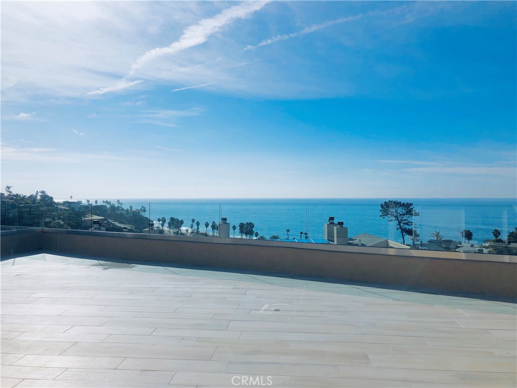 21746 Wesley Drive 1, Laguna Beach CA 92651 - photo 1