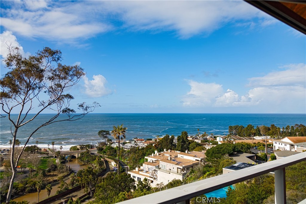 21799 Ocean Vista Drive, Laguna Beach CA 92651 - photo 1