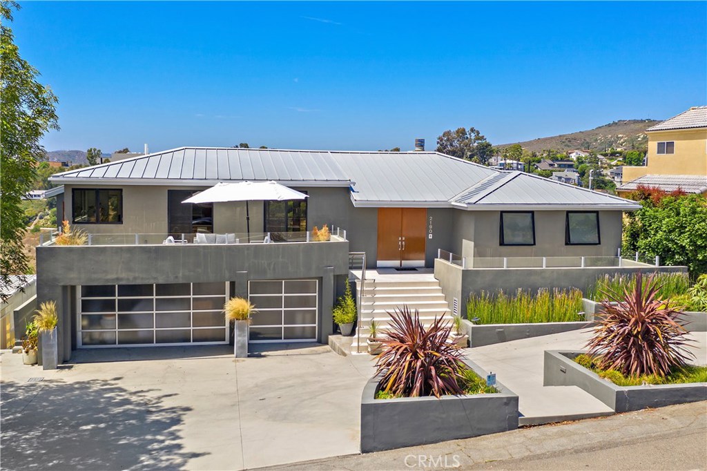 2190 Temple Hills Drive, Laguna Beach CA 92651 - photo 1