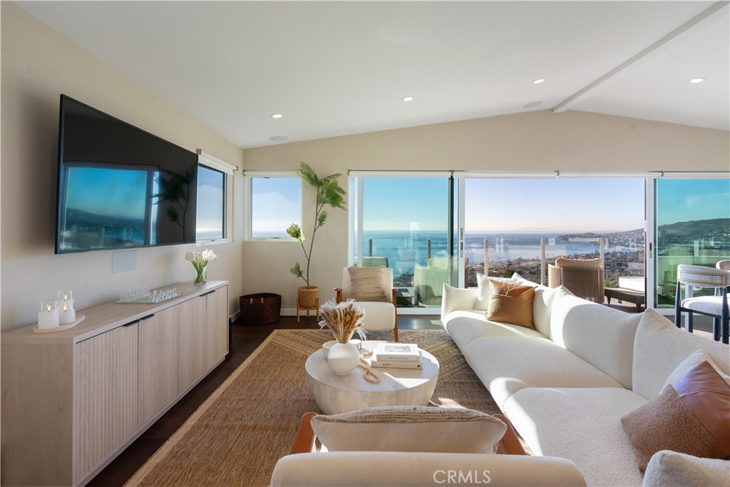 2192 Crestview, Laguna Beach CA 92651 - photo 7