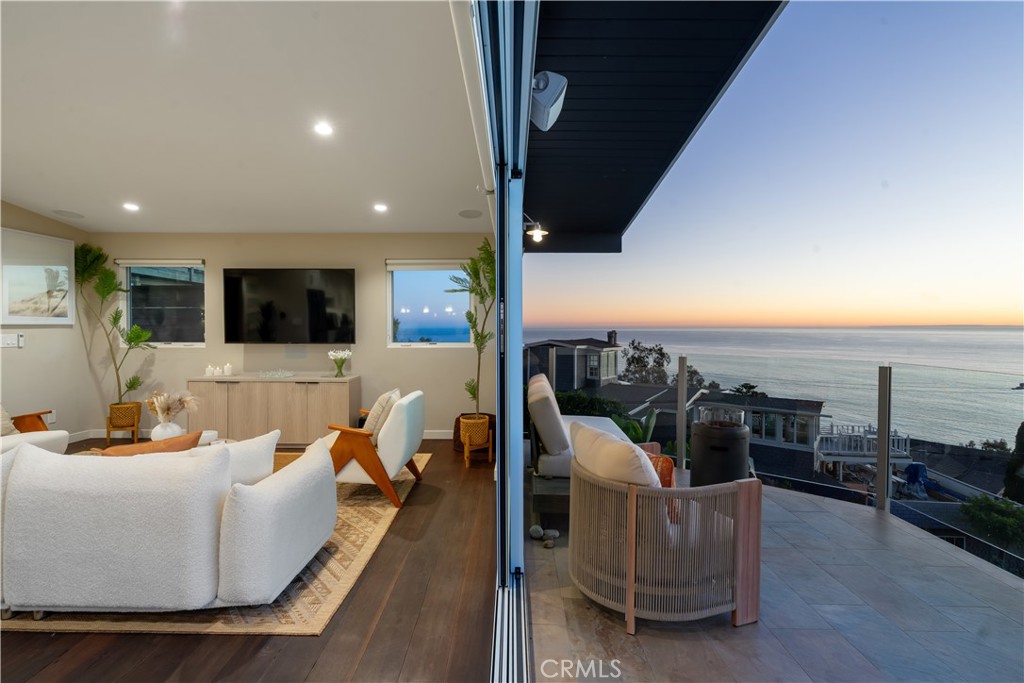 2192 Crestview, Laguna Beach CA 92651 - photo 8