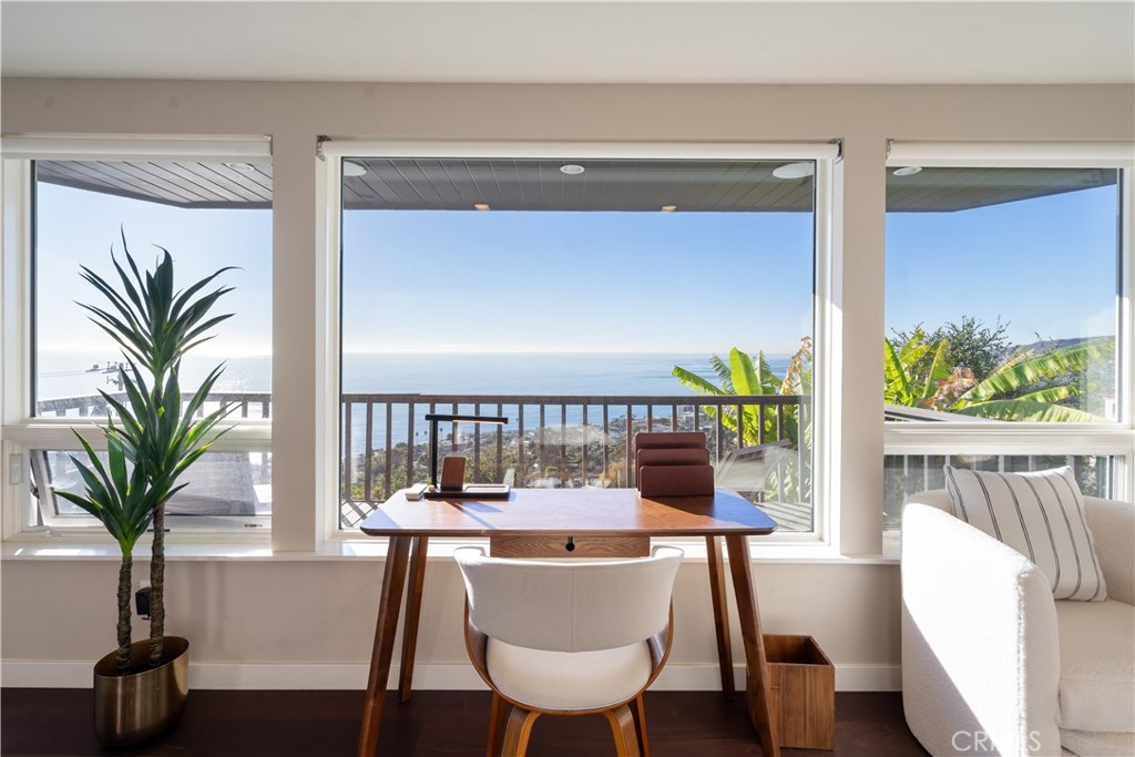 2192 Crestview, Laguna Beach CA 92651 - photo 28