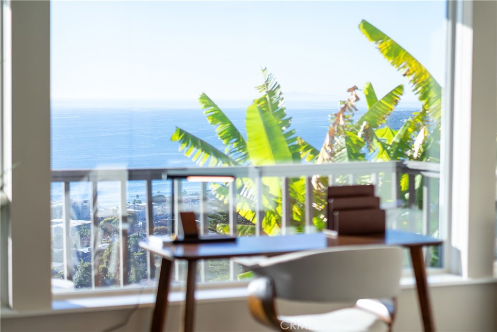 2192 Crestview, Laguna Beach CA 92651 - photo 29