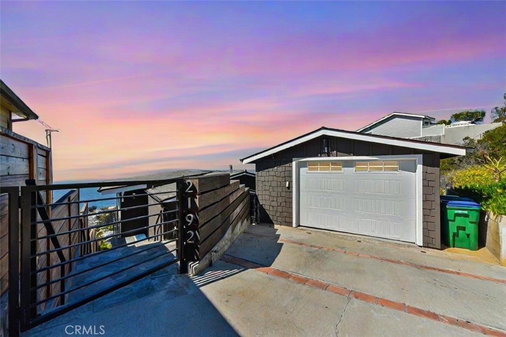 2192 Crestview, Laguna Beach CA 92651 - photo 50