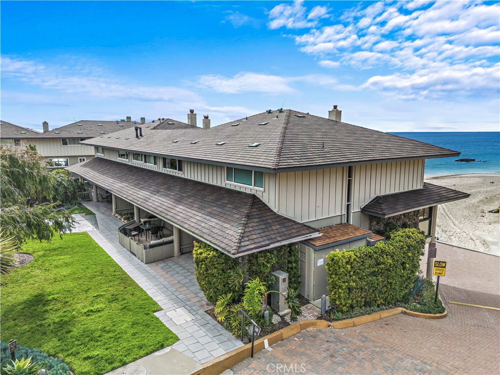 BEACH ACCESS VIA THE DRIVEWAY - 22 Blue Lagoon, Laguna Beach CA 92651 - photo 44