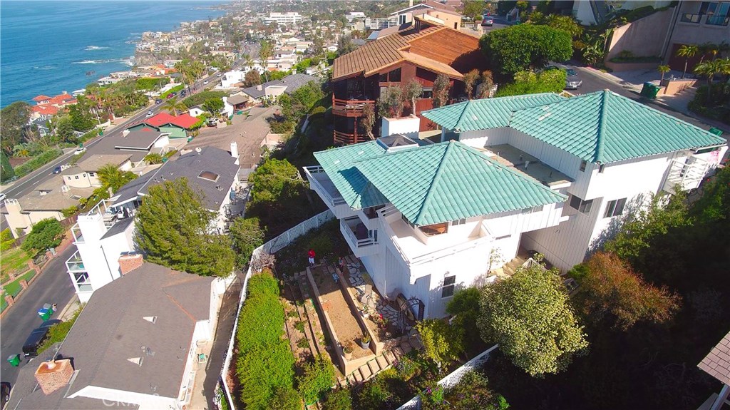 22 N. Vista De Catalina, Laguna Beach CA 92651 - photo 1