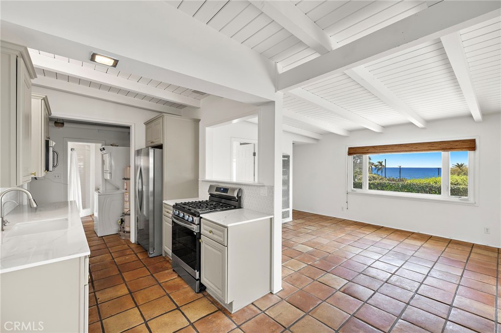 220 Cajon Street, Laguna Beach CA 92651 - photo 12