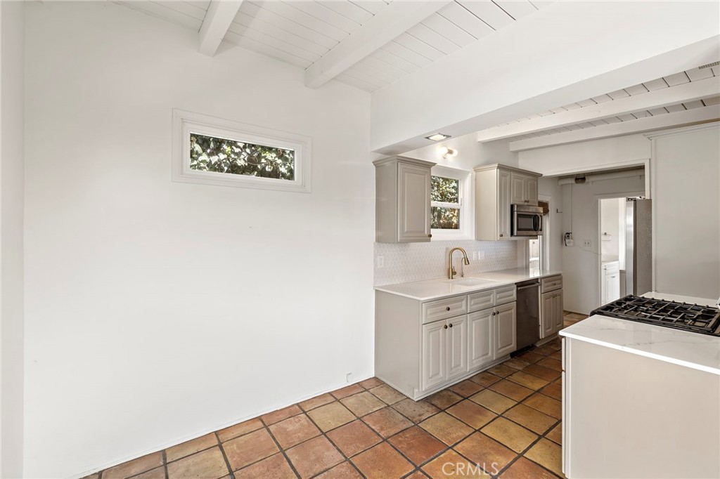 220 Cajon Street, Laguna Beach CA 92651 - photo 13