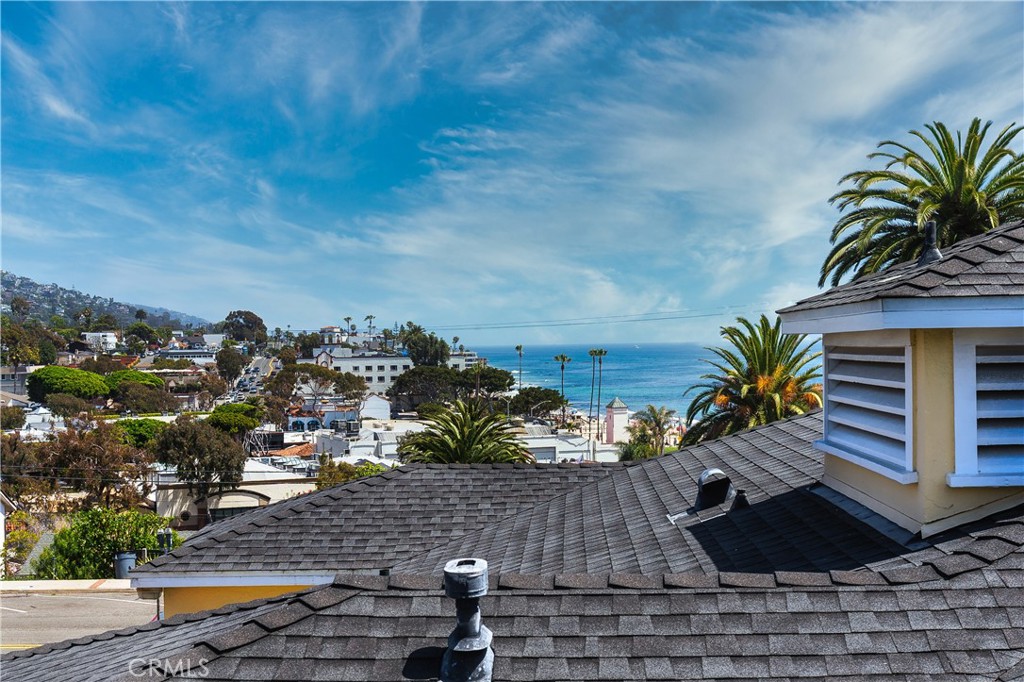 220 Cliff Drive 1, Laguna Beach CA 92651 - photo 1