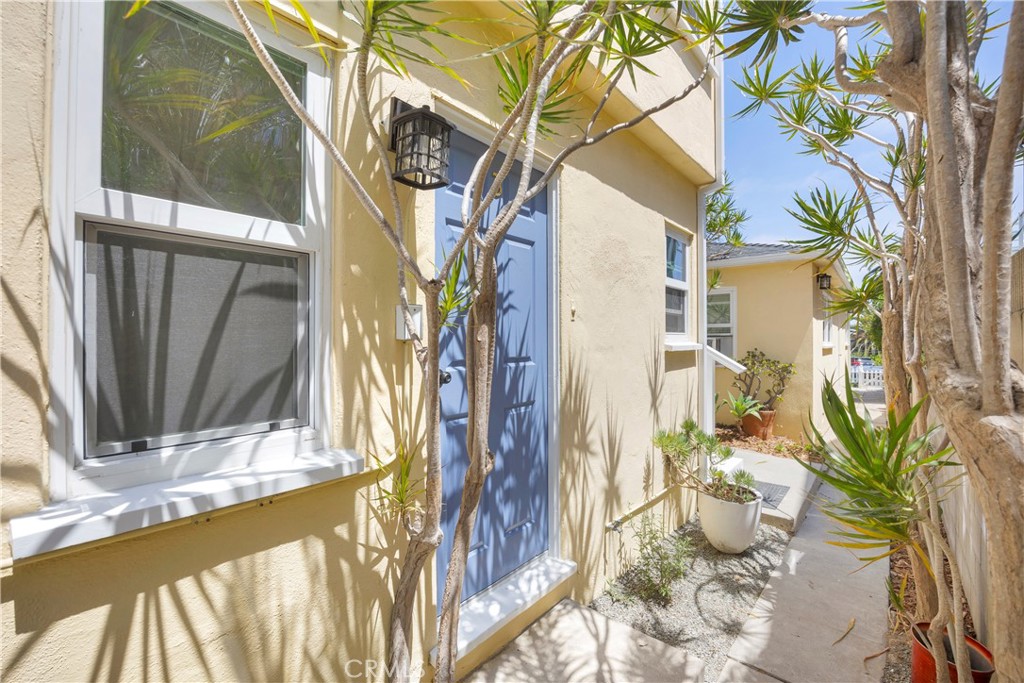 220 Cliff Drive 3, Laguna Beach CA 92651 - photo 1