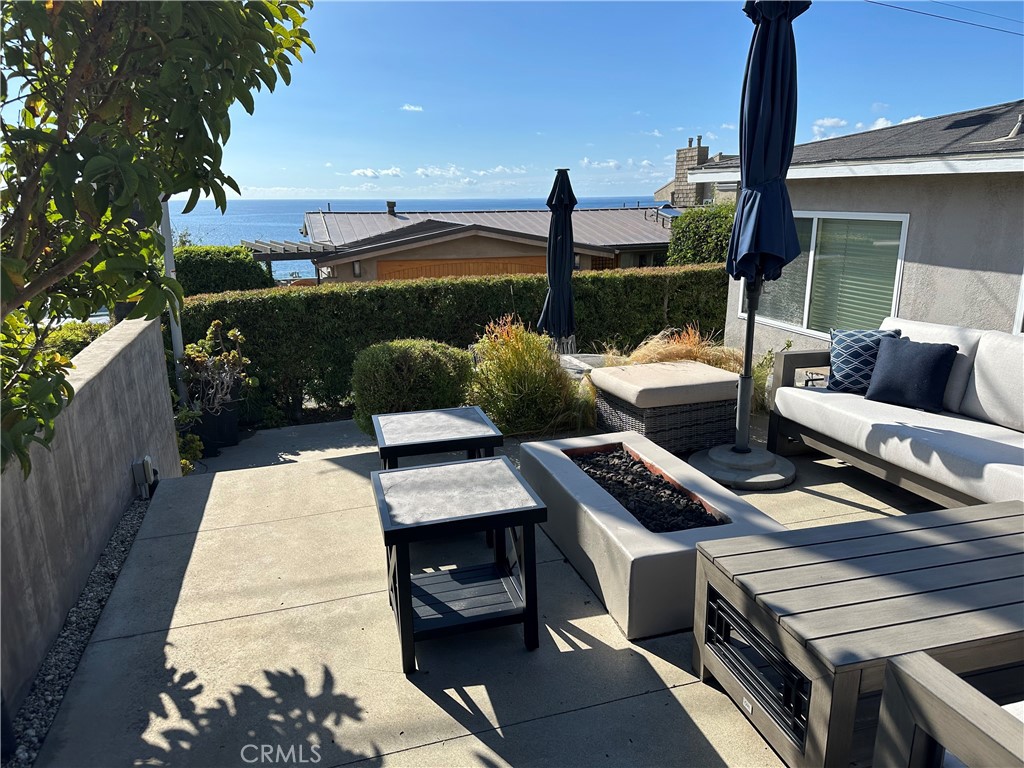 Shared pario w/ ocean view - 220 Grandview A, Laguna Beach CA 92651 - photo 1