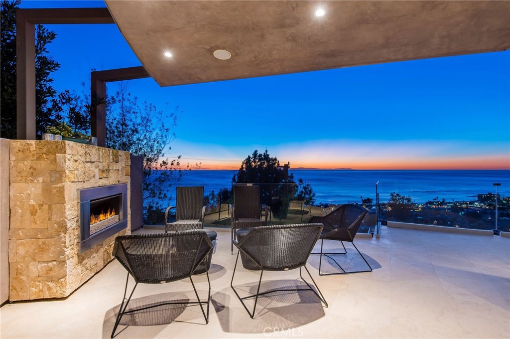2209 Crestview Place, Laguna Beach CA 92651 - photo 6