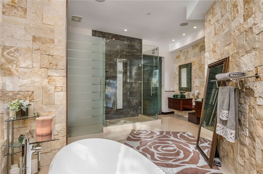2209 Crestview Place, Laguna Beach CA 92651 - photo 14