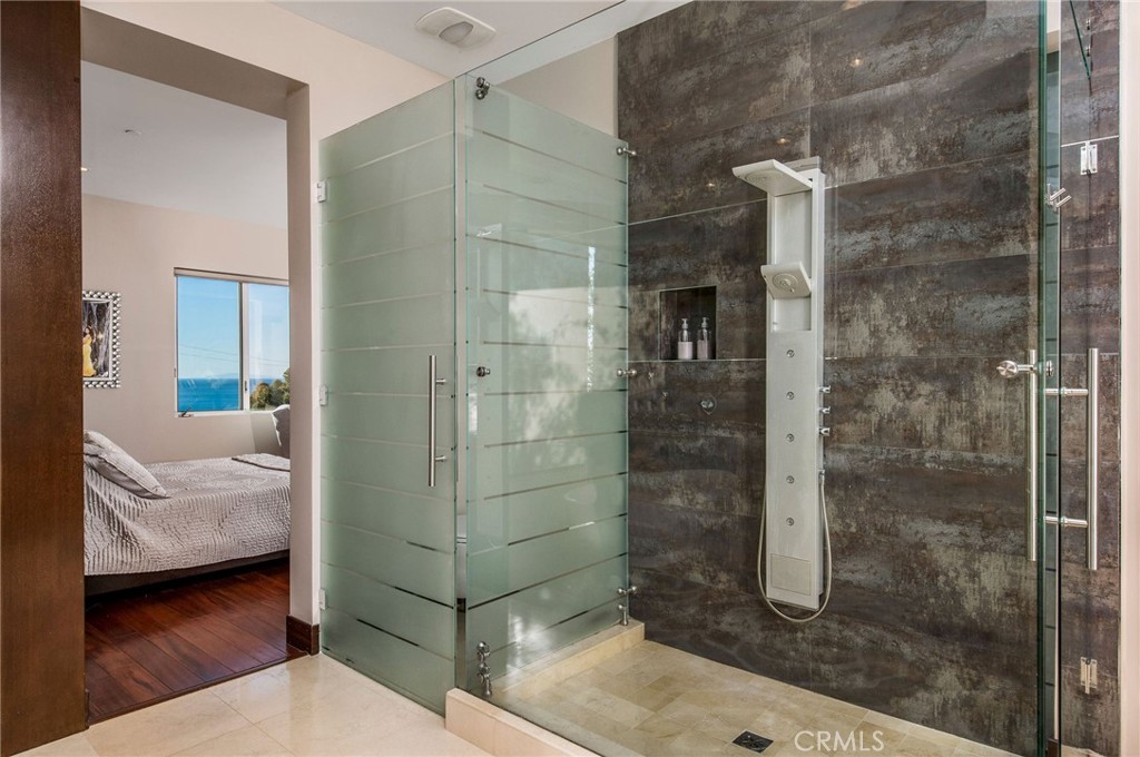 2209 Crestview Place, Laguna Beach CA 92651 - photo 15